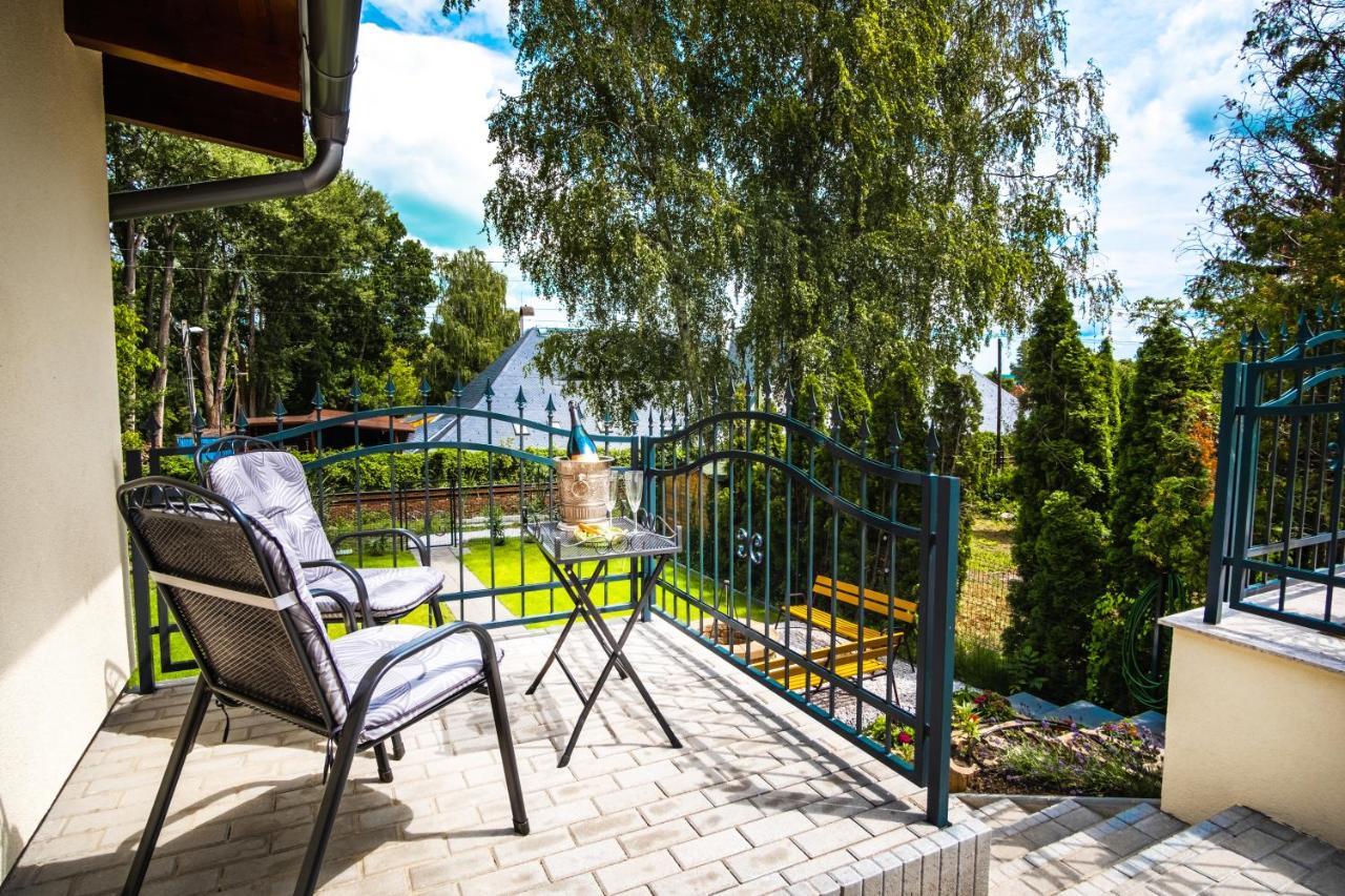 Kiss-Henezi Guest House Кестхей Экстерьер фото