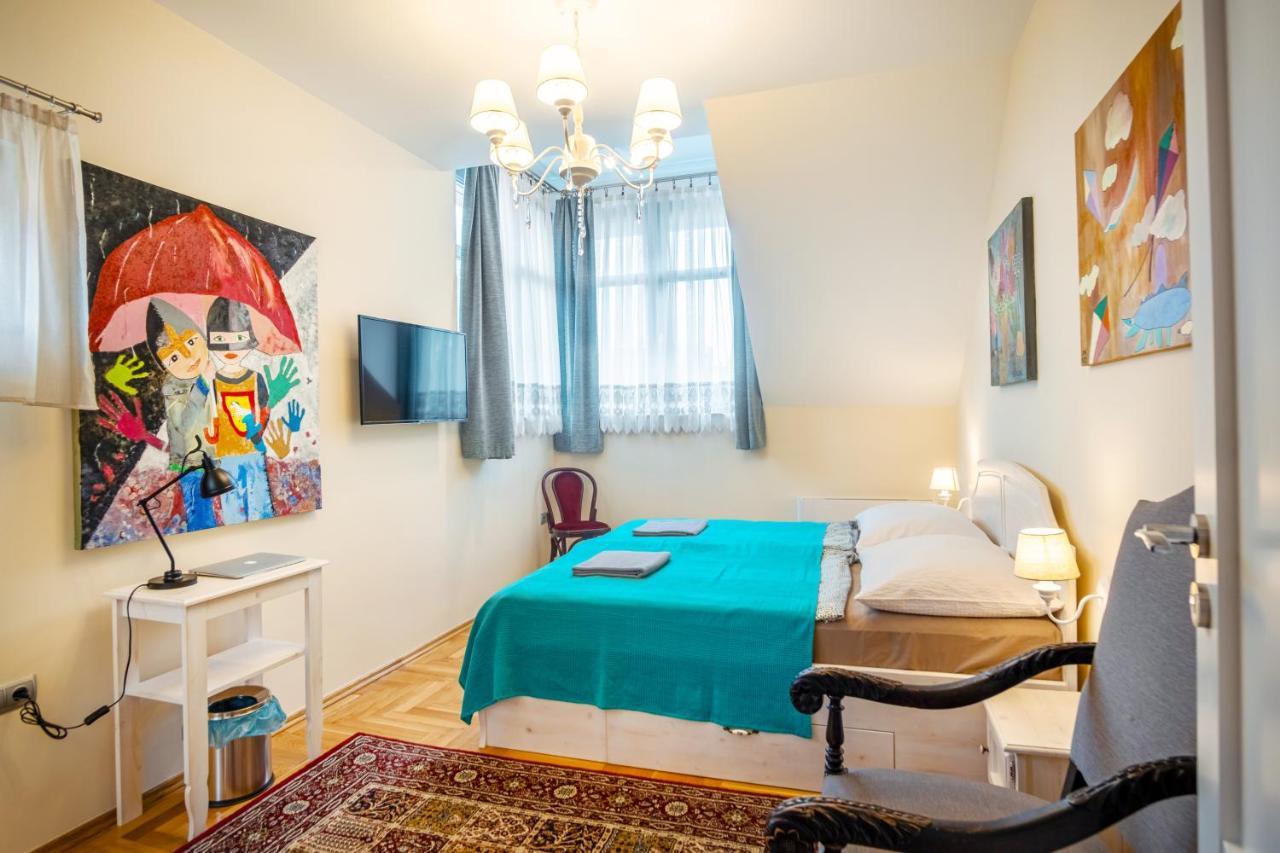 Kiss-Henezi Guest House Кестхей Экстерьер фото